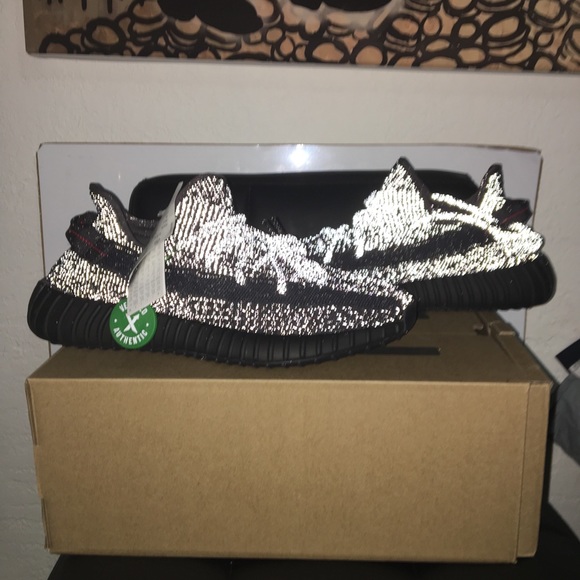 yeezy boost 350 black reflective